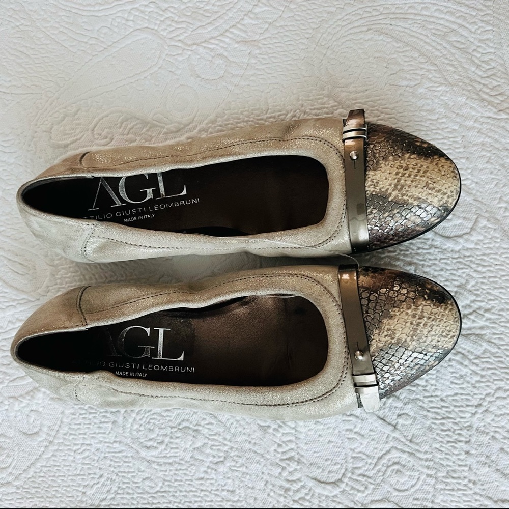 AGL Attilio Giusti Leombruni Flats sparkly taupe gray leather snake cap toe 10